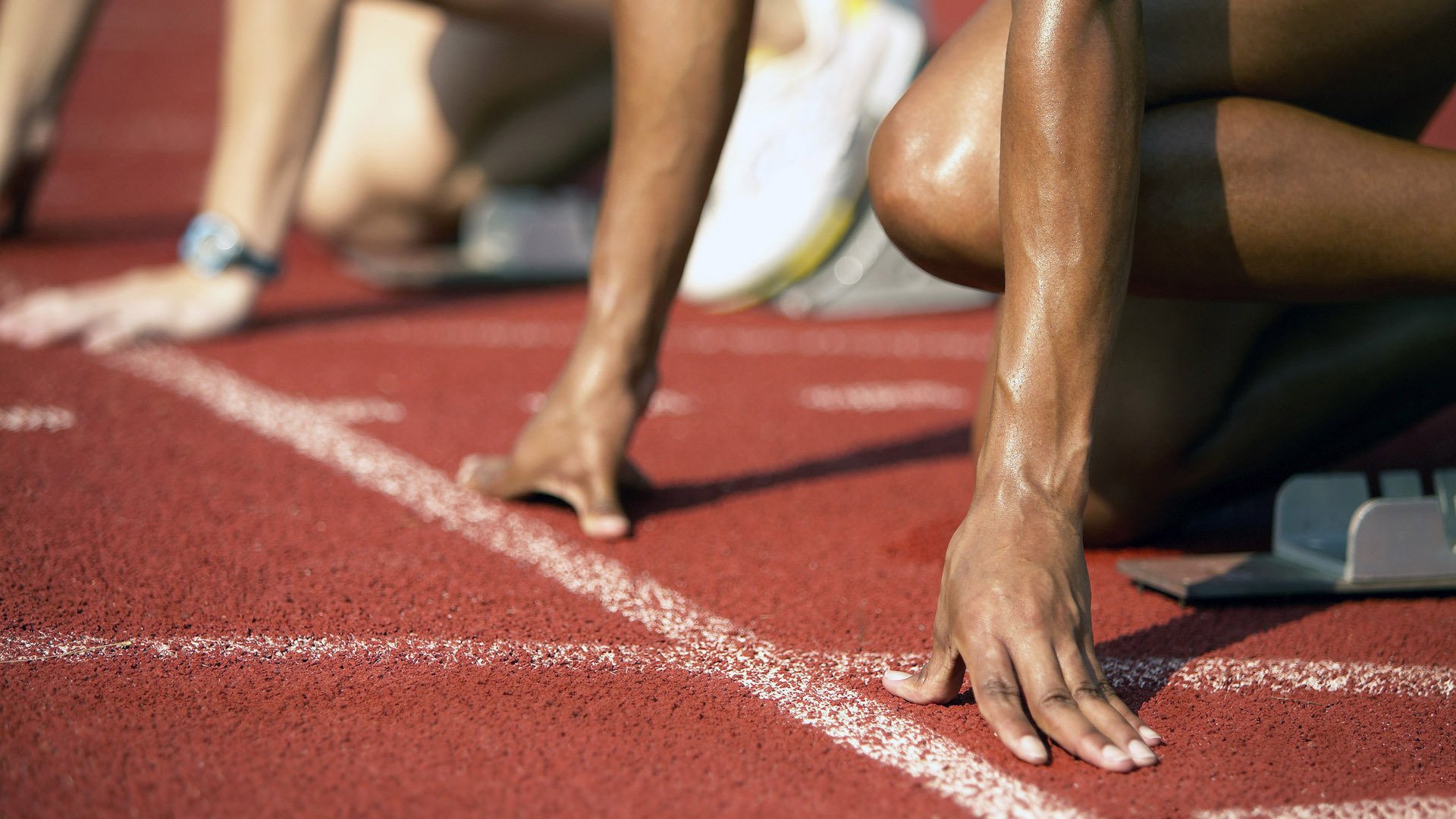 国际大学生足球友谊赛 留学生队表现抢眼